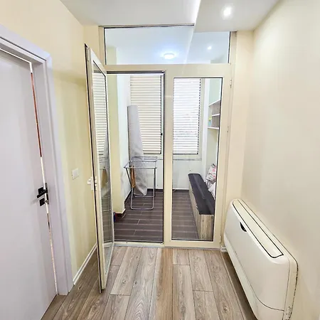 Luxury 1br Apartment *
